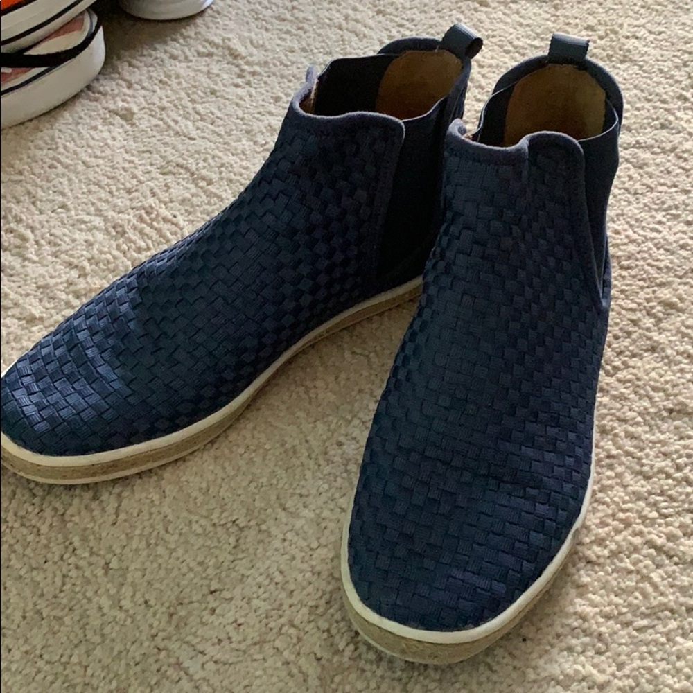 Navy pull on sneaker booties